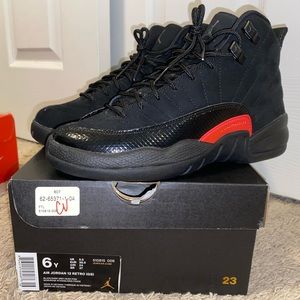 Jordan retro 12s